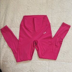 TLF Pink High-Waisted Leggings size small